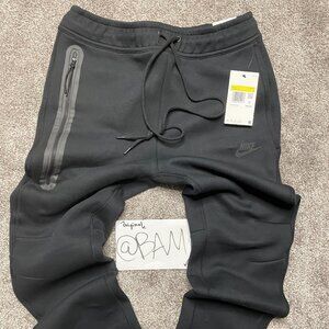 Black - Nike Sportswear Tech Fleece Joggers